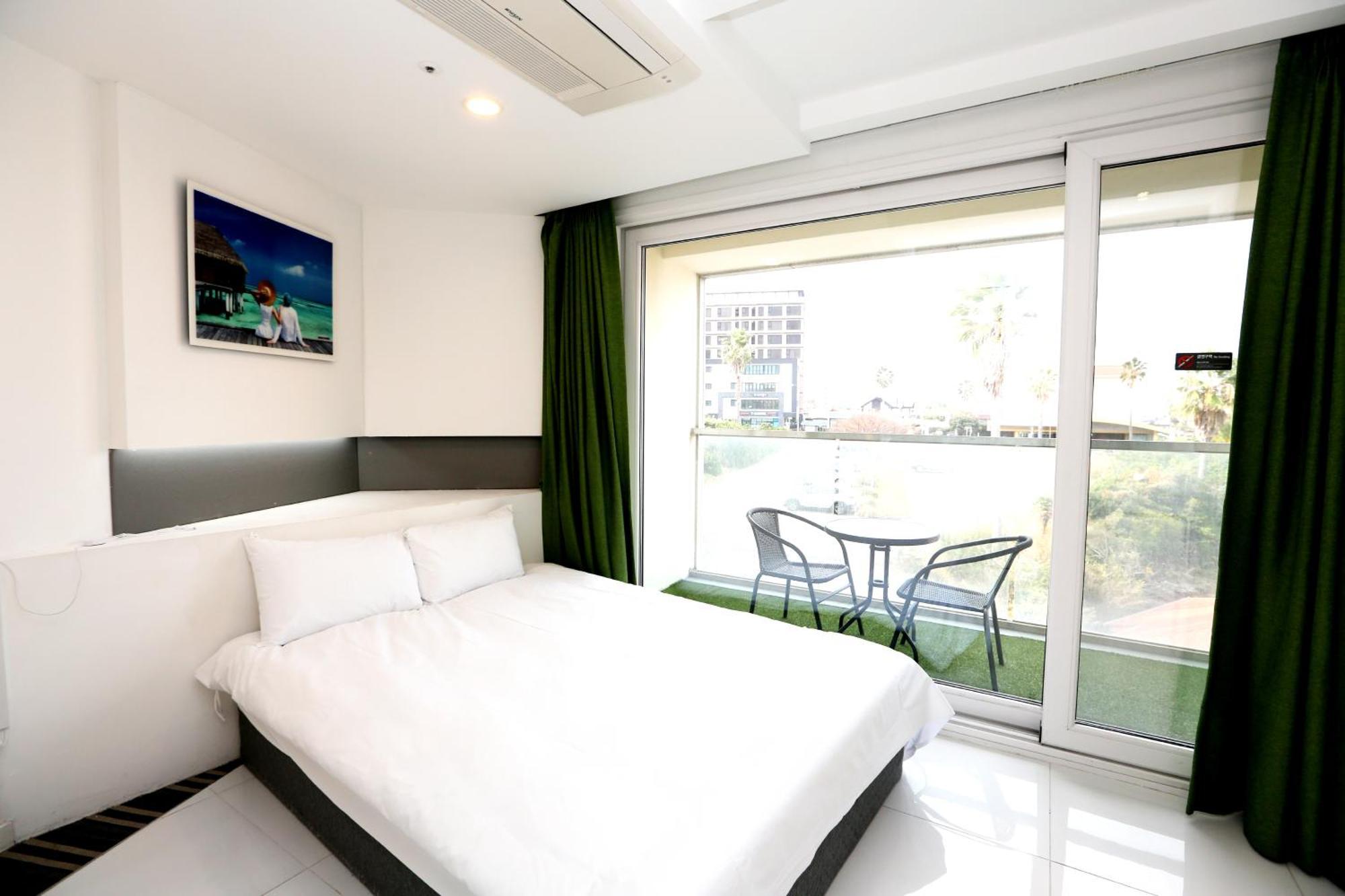 Hamdeok Beach Stay เมืองเชจู ภายนอก รูปภาพ