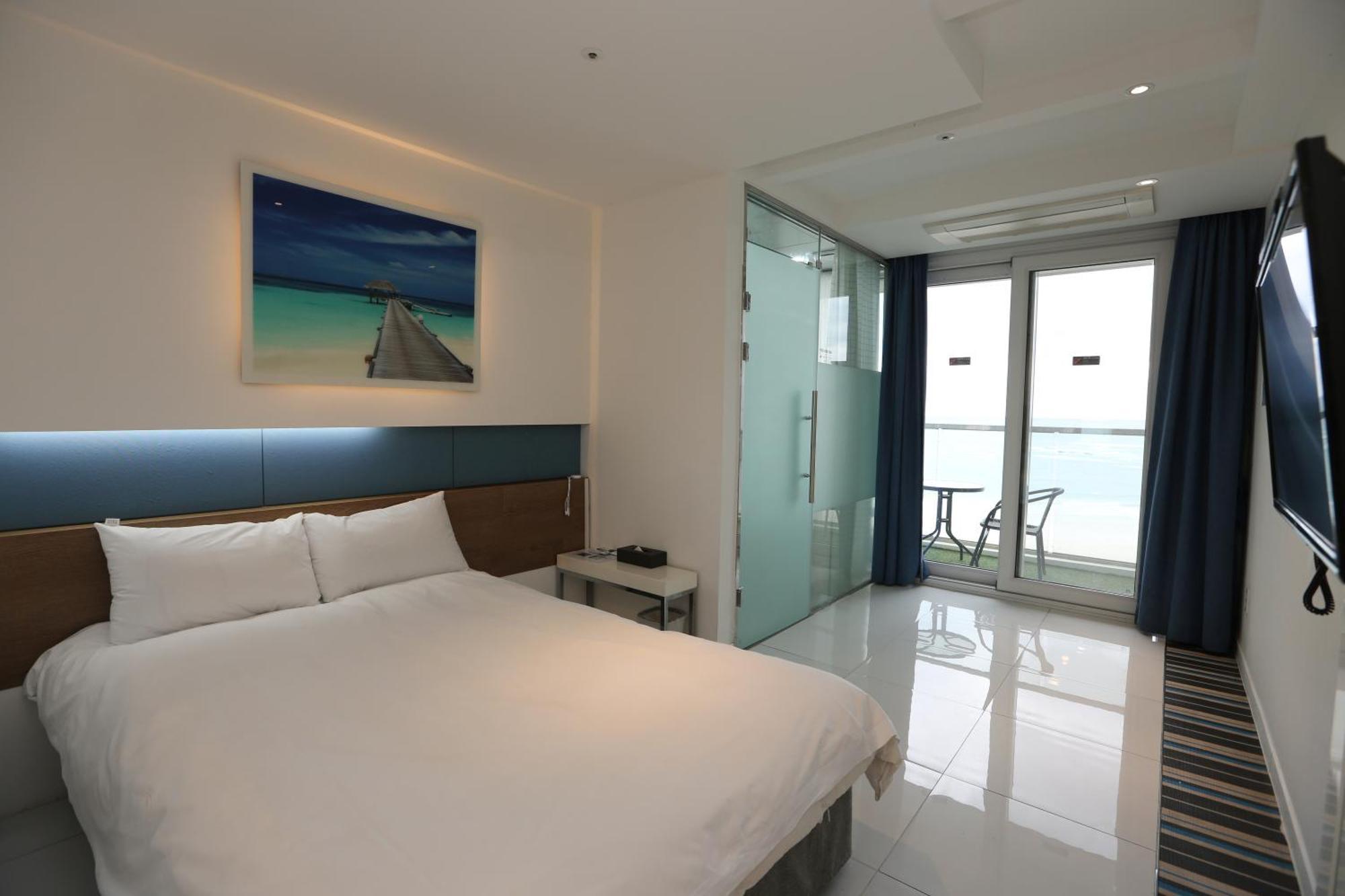 Hamdeok Beach Stay เมืองเชจู ภายนอก รูปภาพ