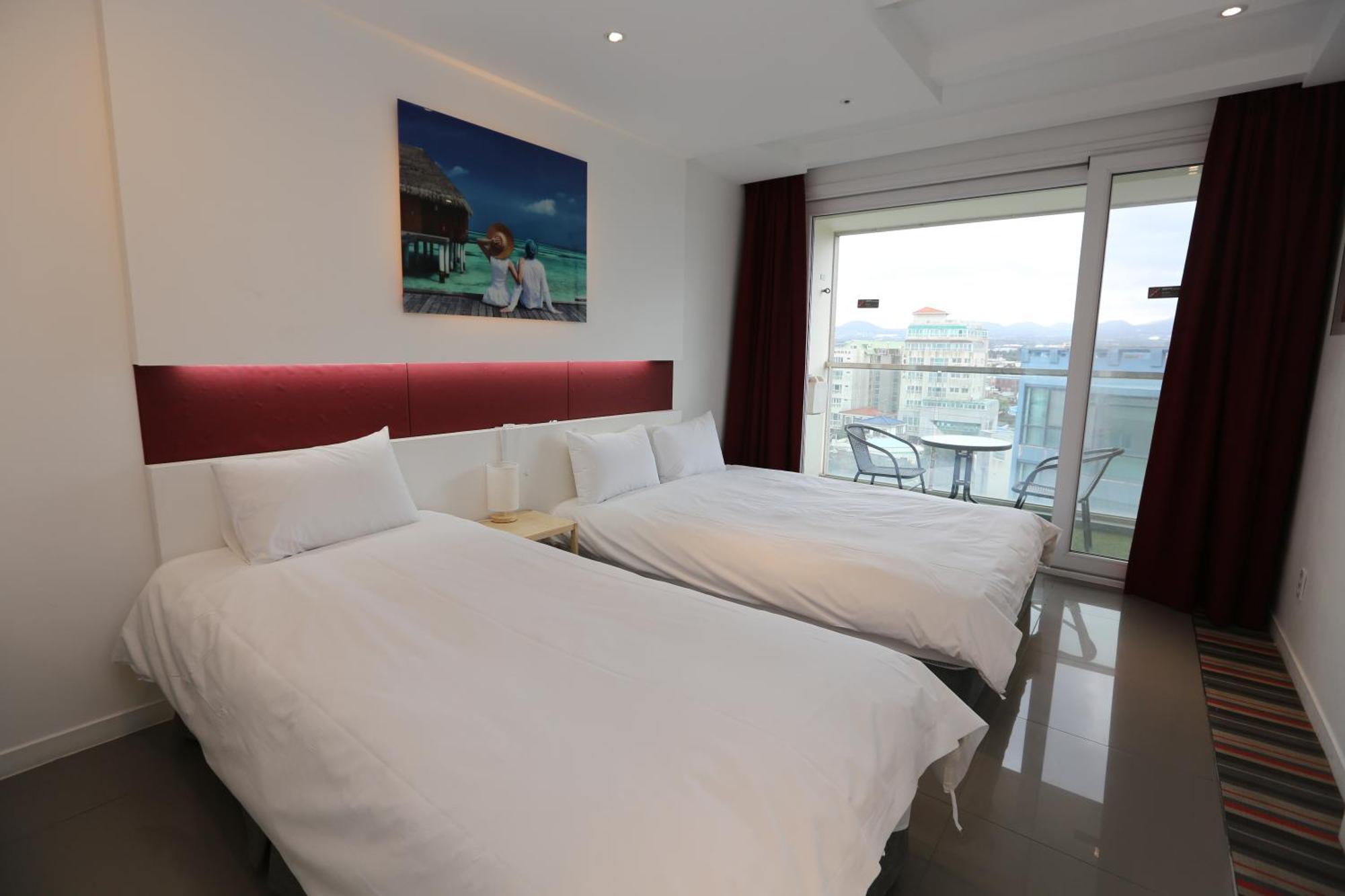 Hamdeok Beach Stay เมืองเชจู ภายนอก รูปภาพ
